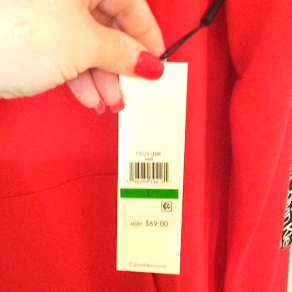 NWT🎁FREE GIFT INCLUDED 🎁Dress Midi Stretch Sport Hood Long Sleeves Cuffs - Picture 13 of 15